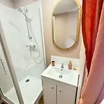 Готель Au Coeur Du Quartier Historique - Maison Alternativi