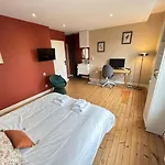 Au Coeur Du Quartier Historique - Maison Alternativi Готель *