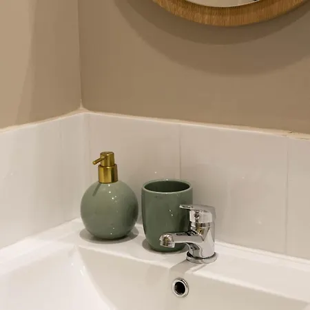 Au Coeur Du Quartier Historique - Maison Alternativi Otel *