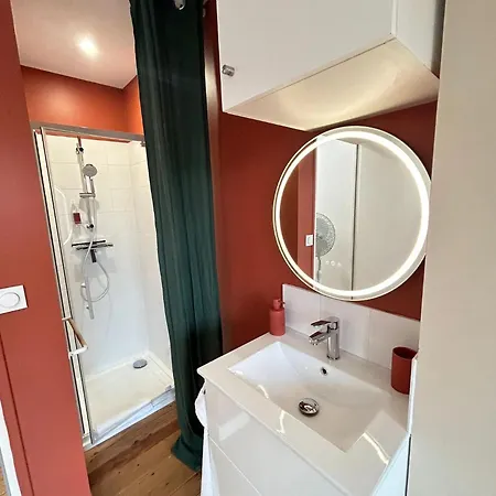 Otel Au Coeur Du Quartier Historique - Maison Alternativi Caen