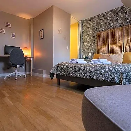 Otel Au Coeur Du Quartier Historique - Maison Alternativi