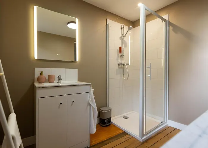 Otel Au Coeur Du Quartier Historique - Maison Alternativi